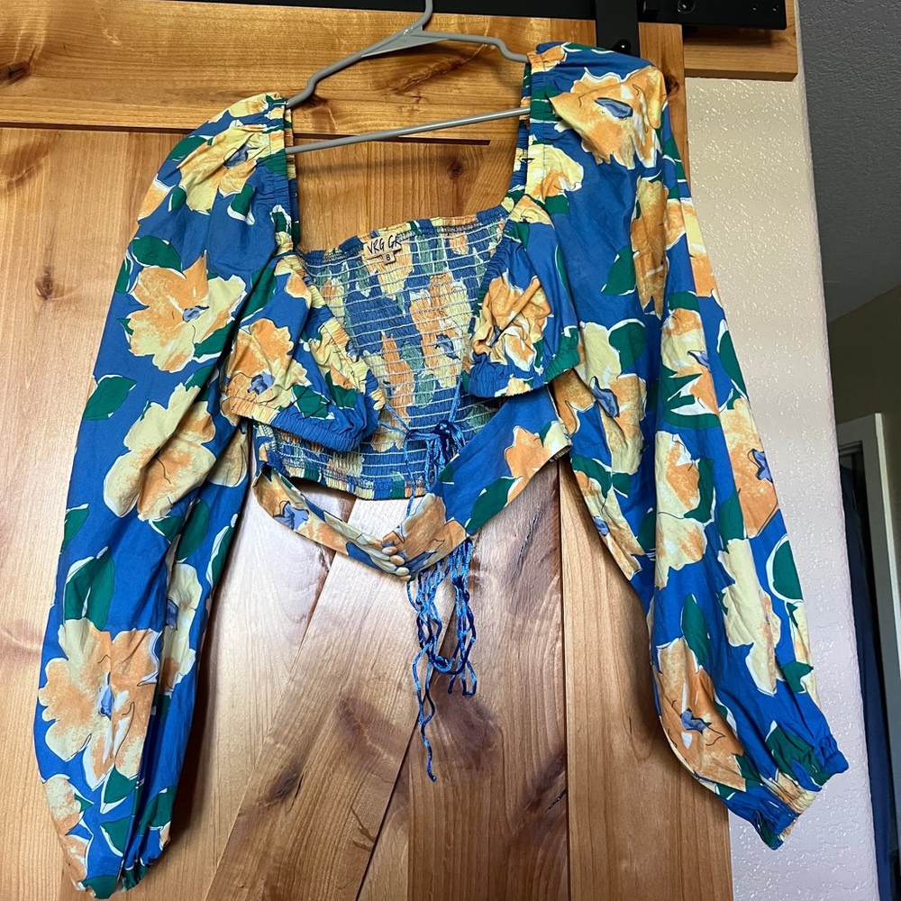 Verge Girl Floral Top - Size 4 US (Small) Worn Once